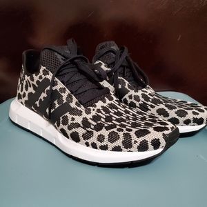 Leopard Swift Run Adidas